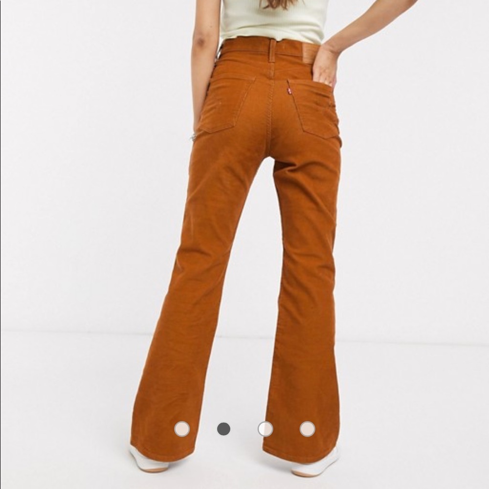 Levi’s Ribcage Flare Cord Jeans in Caramel Cafe - Picture 7 of 13